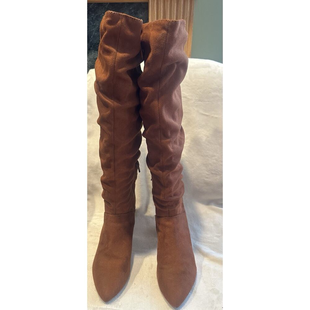 Express brown faux suede knee high boho slouchy ruched cone heel boots Womens 7